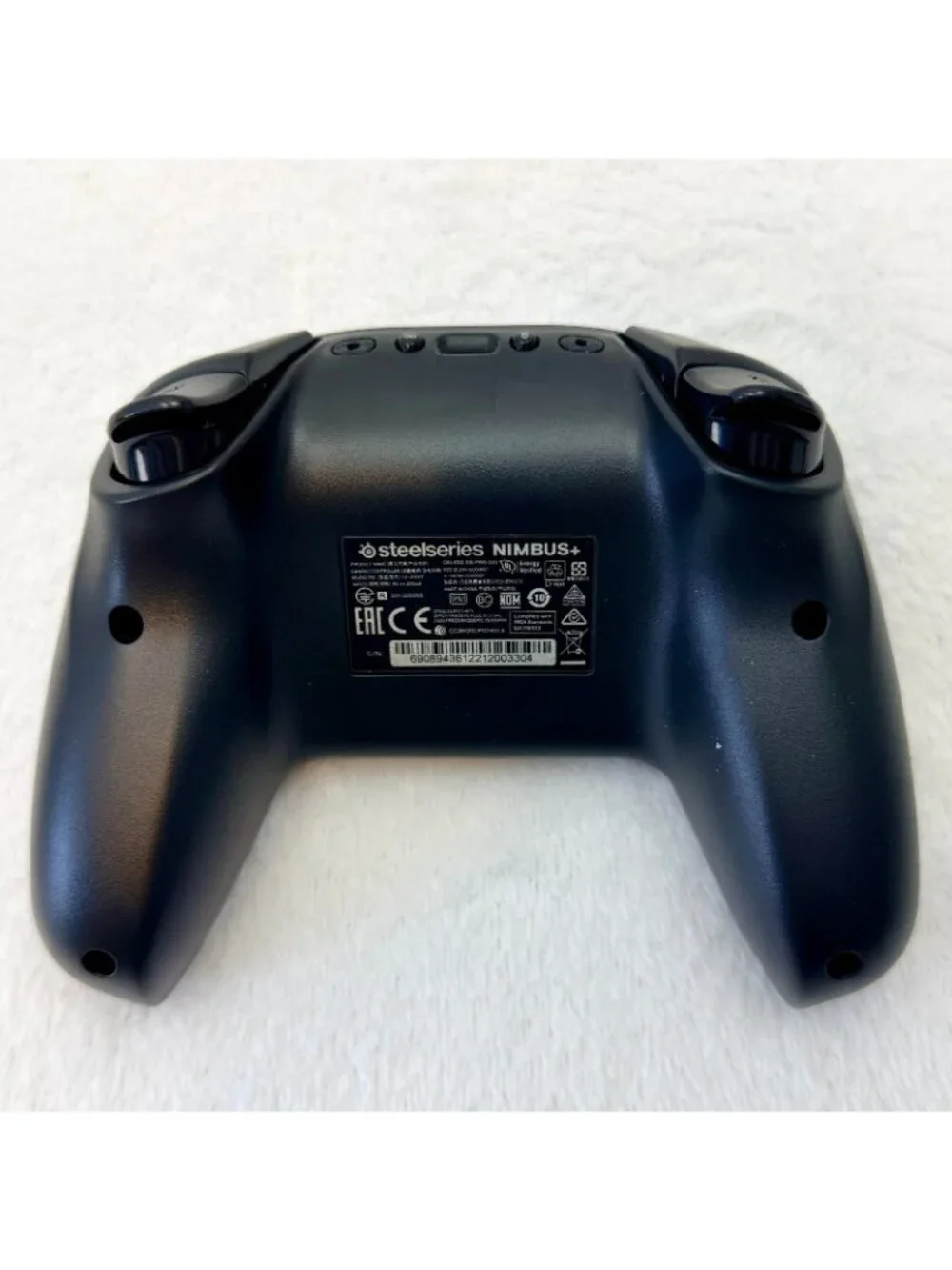 Nimbus+ Wireless Gaming Controller for iPhone iPad iPod SteelSeries